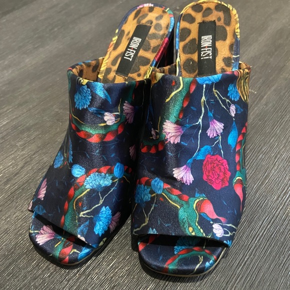 🎉 SOLD 🤘 - Picture 2 of 4